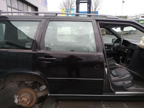 Volvo v70 kombi original tür - volvo,